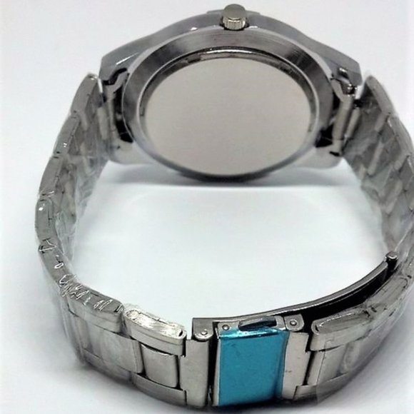 New York Yankees Fashion Watch - Picture 5 of 5